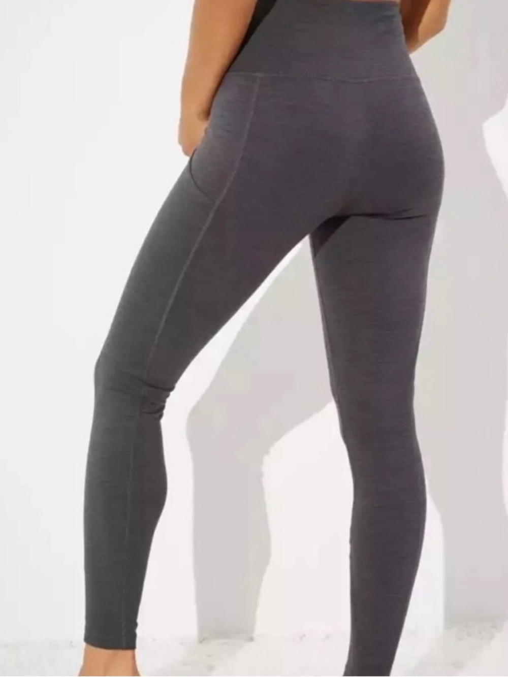 American Eagle High-Waist The Everything Pocket Gray Leggings, Size M - Picture 3 of 5